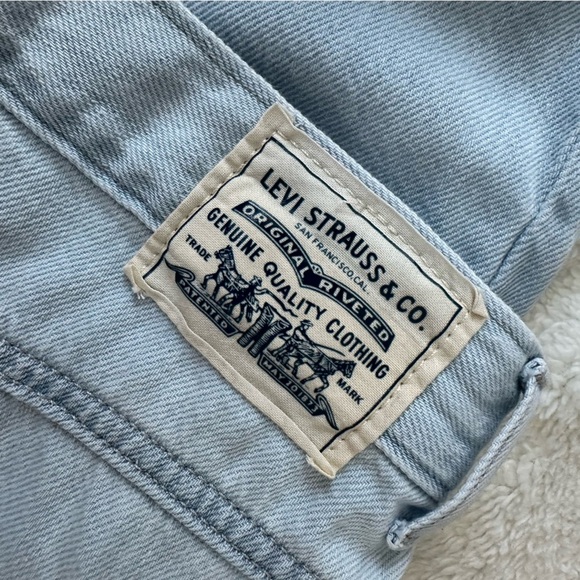 Levi‎ Straus Women’s Baggy Featherweight High Waist Crop Wide Leg Light Jeans 29 - Picture 11 of 13